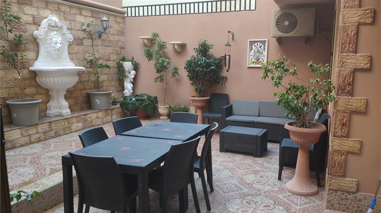 Fgura - 3 Bedroom + Games Room Maisonette + Large Yard 