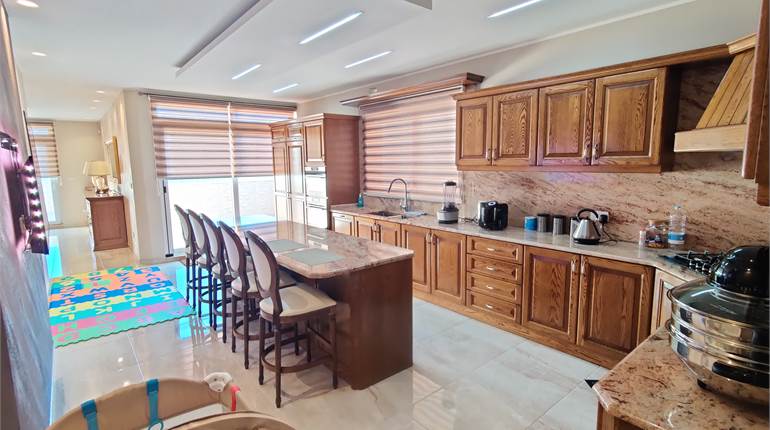 Siggiewi, 300sqm Penthouse Ready To Move In/Garage