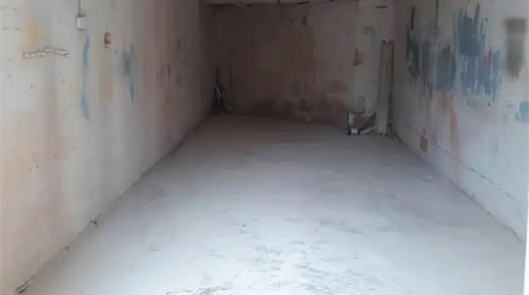 Fgura - Shop - For Rent