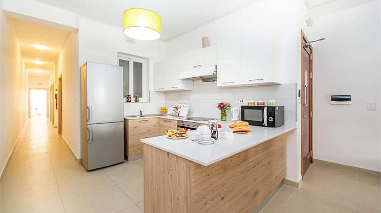 Marsalforn Gozo - 3 Bedroom Maisonette + Communal Pool