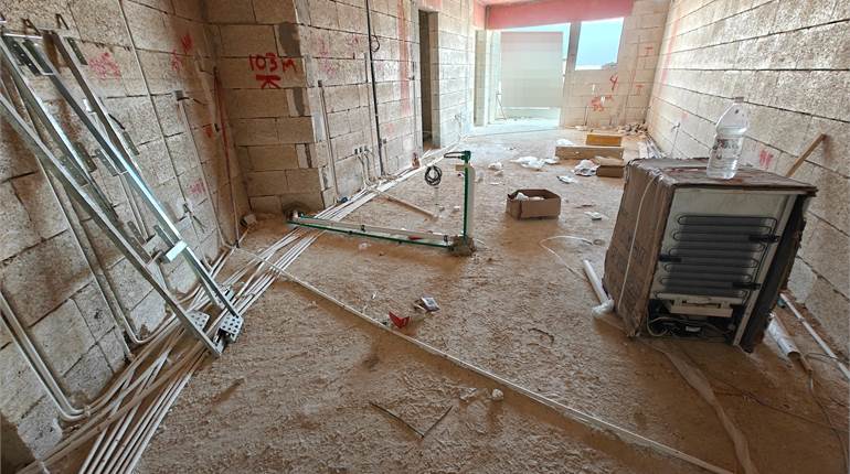 Zurrieq,3rd Floor  Finished 2 Bedroom  Apartment + Terrace 