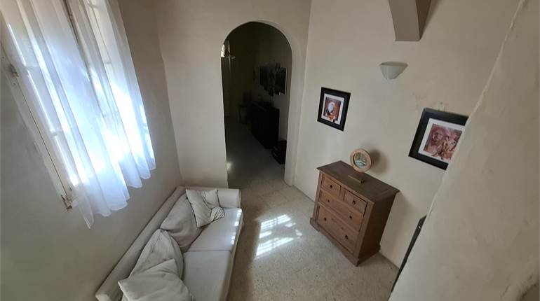 Zejtun - Corner Townhouse + Garage 