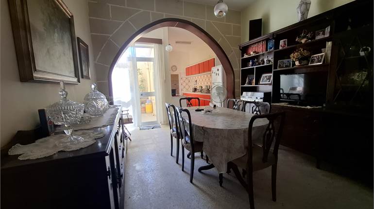 Msida - 3 Bedroom Townhouse in UCA / Roof & Airspace 