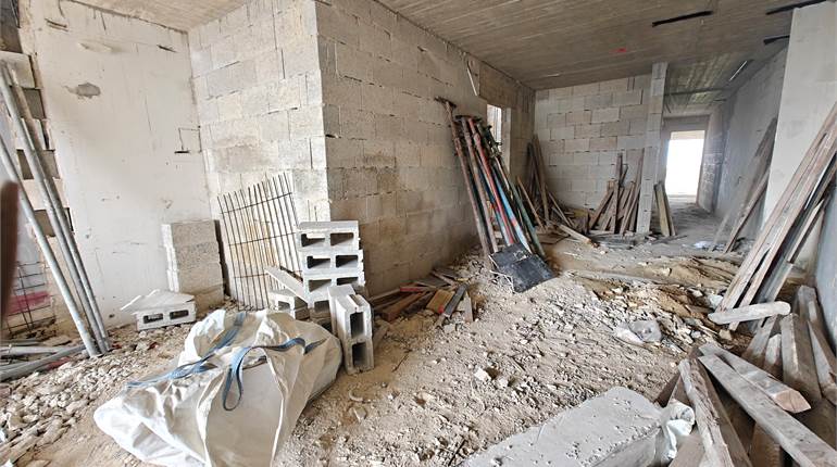 Zurrieq, 2nd Floor 3 Bedroom Finihsed Apartment with Front Terrace and Views