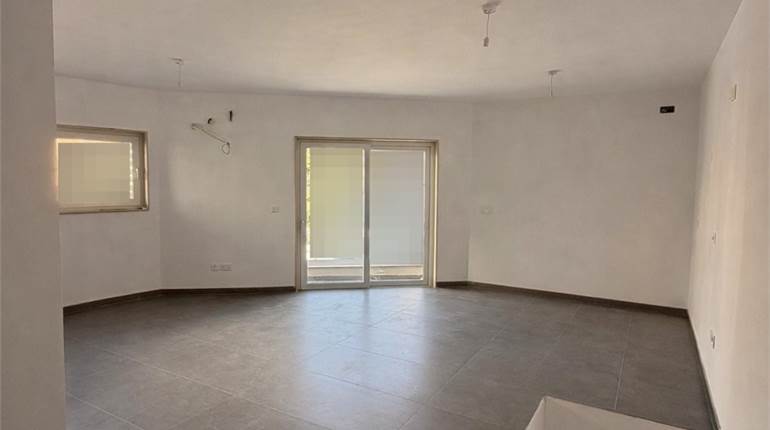 Iklin - 1st Floor 2 Bedroom Finished Maisonette