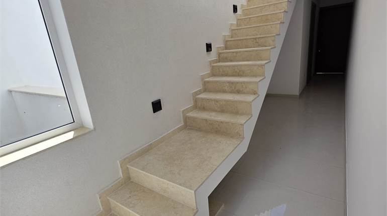 St Paul’s Bay – 3 Bedroom Ready-Built Penthouse + Pool + Views + Airspace